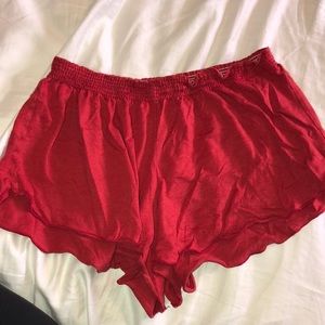 BRANDY flowy red shorts
